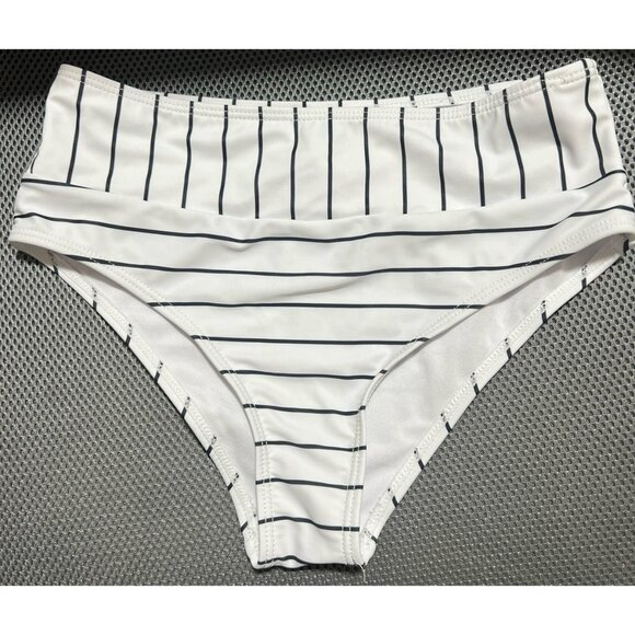 Bikini bottom - Picture 1 of 3